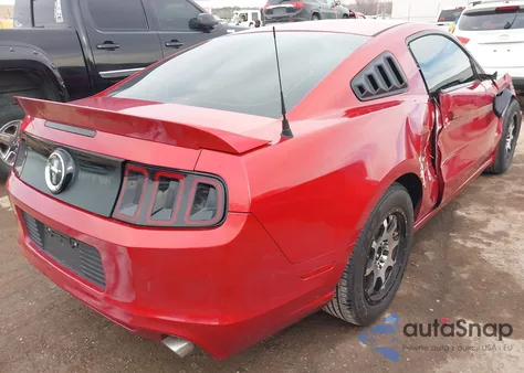 2013 Ford Mustang V6 z USA, uszkodzony, nr VIN 1ZVBP8AM4D5228738